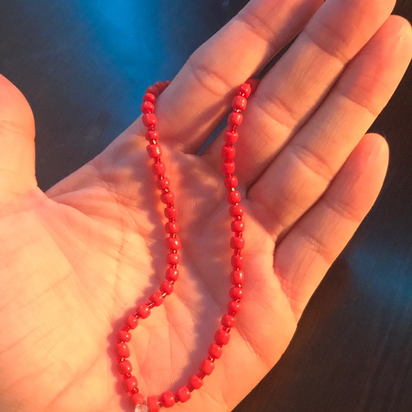 Red beaded bracelet - Picture 2 of 2